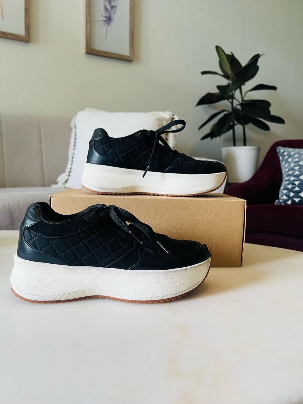 Zara Black Quilted Sneakers with White Soles and Brown Toe Accents - Picture 4 of 12